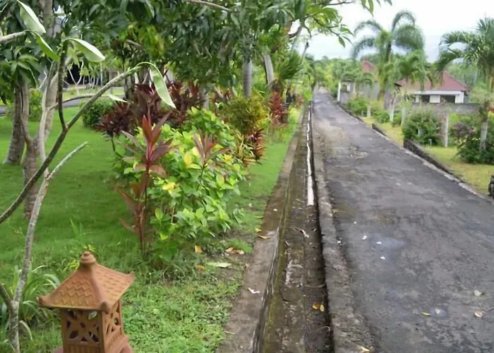 Bali Japan Village ホリデーパーク 2*